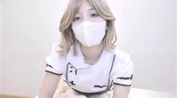 小巧芋艿taro (cutiepie_taro) 双胞胎 勾引姐夫~姐姐不在，我只是穿了她的衣服 沒想到姐夫看著我發呆，我就忍不住想玩了