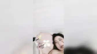【半糖情欲小九】完美露脸露三点啪啪大秀，极品大奶非常柔软，陪小哥做爱啪啪，各种姿势换着来，非常耐操，听话啥姿势都可以！