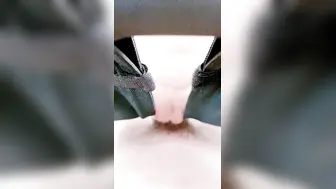 疫情在家没事做就是做爱，无套大战白虎穴难道是要造小人 纹身网红脸真爽
