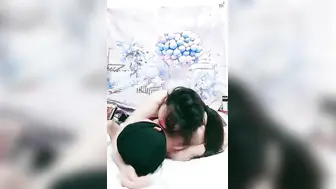 中年夫妻直播秀【上】诠释展示夫妻性生活，黑丝大白屁股，玩69镜头大黑屌前日嘴，战后洗澡