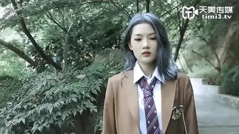 【天美传媒】万静雪-顾小北【被欺凌的高中校花2】来子校花的报复，绑架内射女校霸，高清720P原版首发【TM0141】