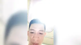 母女直播秀场精彩4P【park4】全程露脸一起服务两个大哥，黑丝白丝吃奶玩逼口交大鸡巴，各种抽插爆草淫声荡语不断