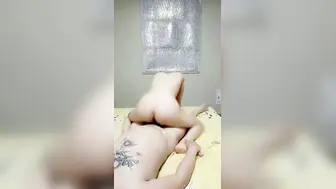 姐夫干小姨子【下篇】修长美腿骚女激情啪啪，翘起屁股特写美穴舔逼，跪着深喉口交活不错，扶着细腰后入撞击骑乘猛操