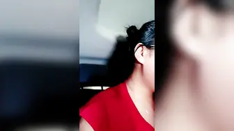 小骚逼深夜打车勾搭司机户外激情啪啪【上篇】全程露脸漏奶子逼逼塞跳蛋自慰勾搭，口交大鸡巴让大哥各种爆草内射