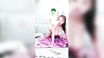 巨奶女技师【下篇】露脸跟小哥激情啪啪，口交舔逼道具玩弄，大奶子玩乳交真刺激，让小哥各种体位爆草抽插大奶子乱晃