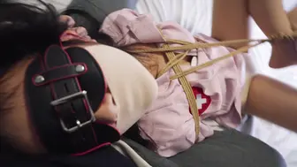 悠米】美女收集者（前传） 封嘴+盘缚+制服+装箱+放置 可怜的小护士被弄的呜呜直叫