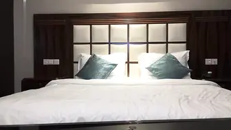 到农村约炮甜美妹子 穿着丝袜骑上来