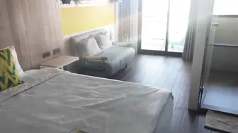 台湾第一女优吴梦梦内射她的黑逼 当肉棒深入她的黑逼，梦梦的呻吟声充满了房间