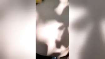 带着小嫂子去山上野战，最后口爆了，对白淫荡