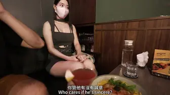 酒吧拜金女一听到男人有钱，马上倒贴，没想到一切都是骗局…
