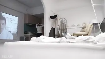真实换妻4P 非常牛逼的女夫妻 69深喉口交 多次骚B直喷水 这也太剌激了