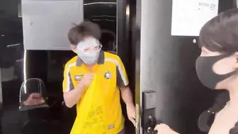 精选网黄樱花小猫饥渴少妇至裸勾引外卖小伙