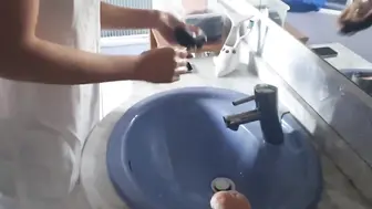 【网红刘玥】浴缸里的新高潮