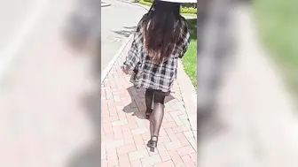人前肛塞 户外被路人看到肛塞，换上豹纹后兴奋的边操边喷水