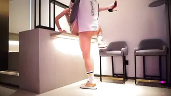 人前高冷-反差嫩模，极品长腿耐操至极