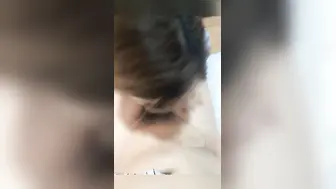 保时捷黑丝销售，为了达成订单车上口交勾引客户，车卖了逼逼也被操舒服了！