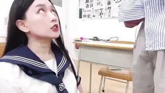 女学生放课辅导被疯狂插入后主动口爆无限精 swag daisybaby