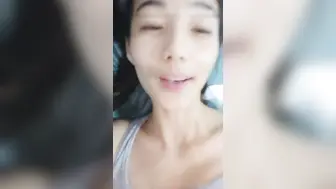敏感体质肉鲍嫩妹，深插高潮喷水颤抖，添足诱惑十足