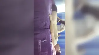 杰哥吮吸骚妇粉嫩乳头91爸爸们觉得如何？