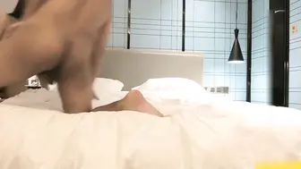 约炮清纯甜美妹子舌吻互摸口交骑乘抽插猛操