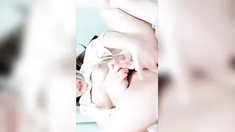 可爱少女泡芙小狗在学生宿舍露出极品美乳粉穴水好多