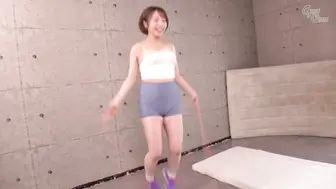 GVH-811 [中文字幕]「就因为你们进行这种软绵绵的指导，学生才会这么嚣张啊！」 面对世人的指责而畏缩的教育现场，用巨乳挑逗猛烈注入活力！巨乳新人女教师 宍戸里帆