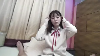 FC2-PPV-1560667 第一槍 白皙F罩杯JD  看到眼前鋪天蓋地的美女，精子無限！